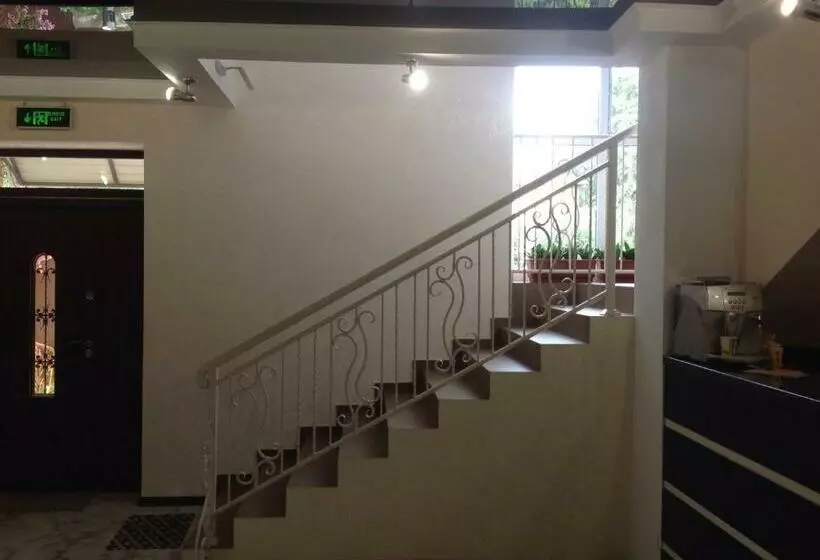 ホテル турист