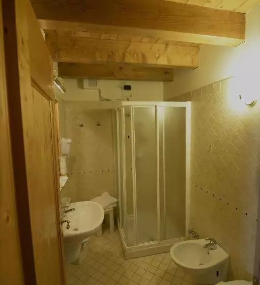 Hotelli Albergo Valbella