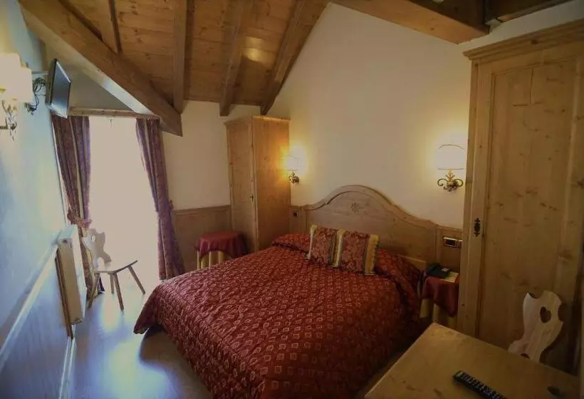 Hotelli Albergo Valbella