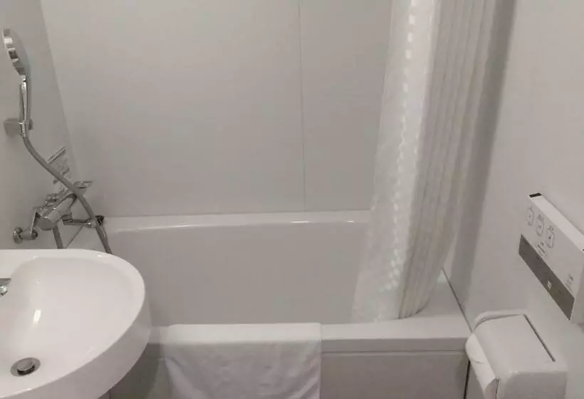 Hotelli X Wave Funabashi