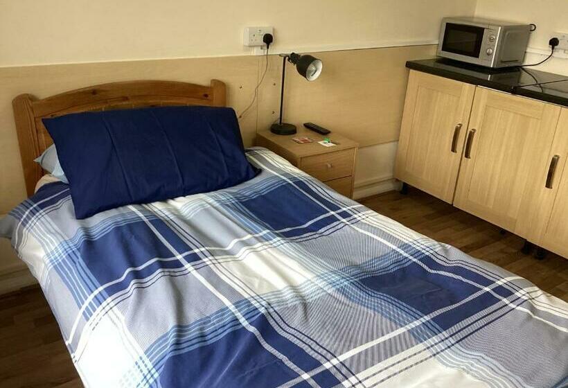 بنسيون Heather S Lodge