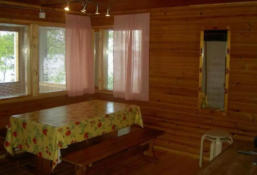 Lomakeskus Kuus Hukkala