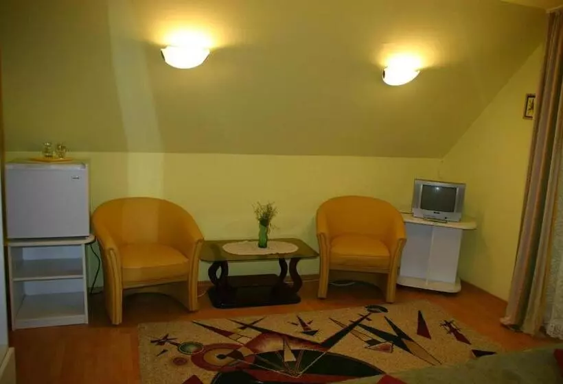 Lomakeskus Perla Bálványos Gyöngye