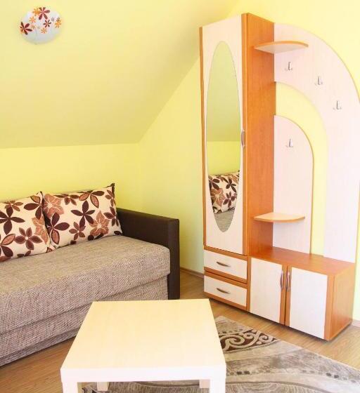 استراحتگاه Perla Bálványos Gyöngye