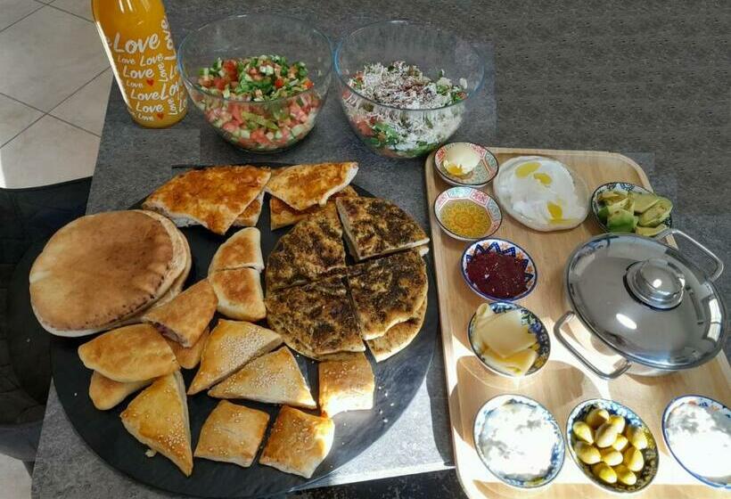 Anil S House   מתחם צימרים עם בריכה מקורה ומחוממת Zimmer With Heated Swimming Pool