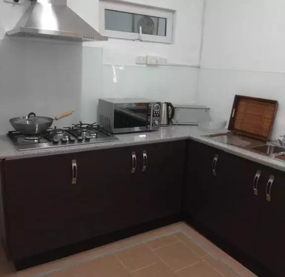 تختخواب و صبحانه Les Antigones