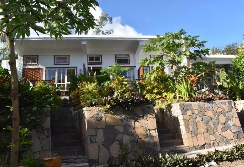 تختخواب و صبحانه Les Antigones