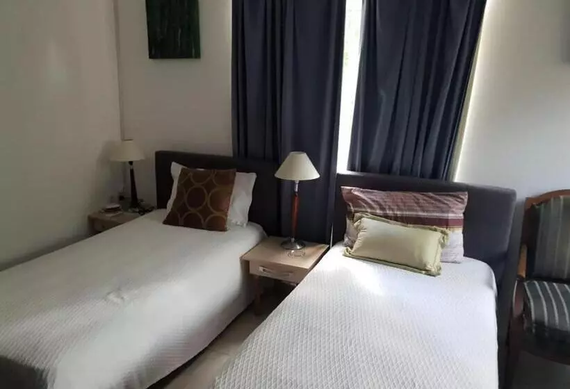 تختخواب و صبحانه Les Antigones