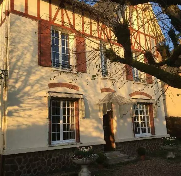 Aamiaismajoitus (B&B) Logis Du Petit Dodo