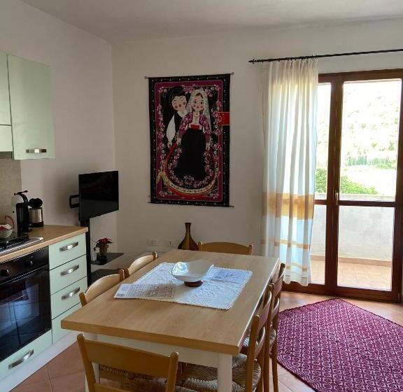 住宿加早餐  Sa Domo De Su Re