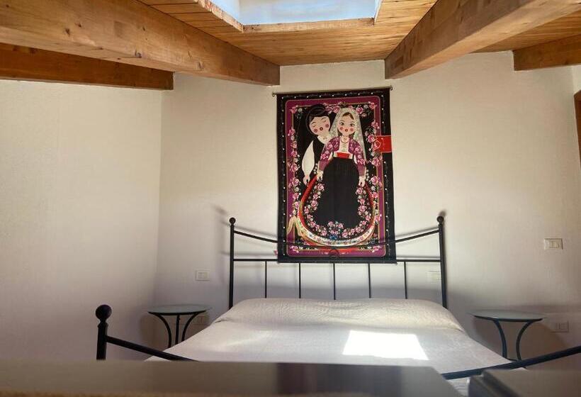 住宿加早餐  Sa Domo De Su Re