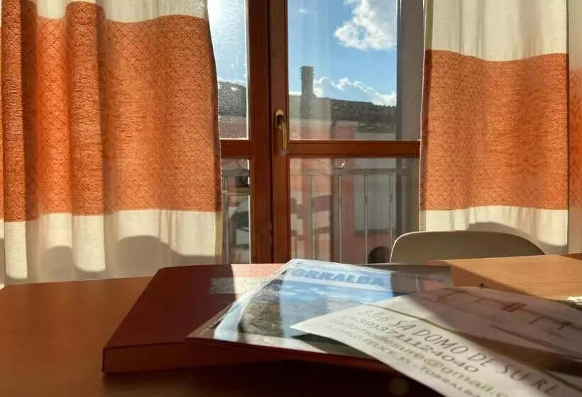 ベッドアンドブレックファースト Sa Domo De Su Re