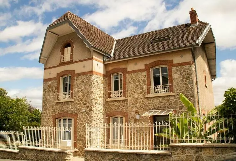 Aamiaismajoitus (B&B) Terres Jaunes