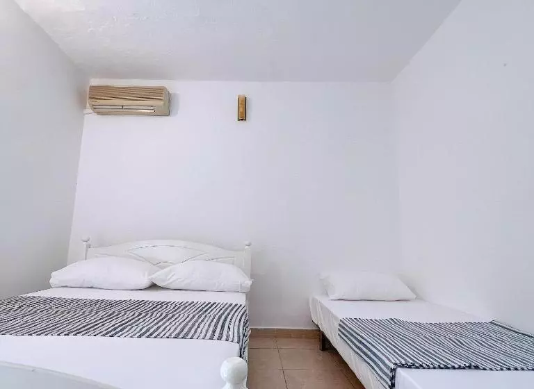 هتل Garden Villa Naza