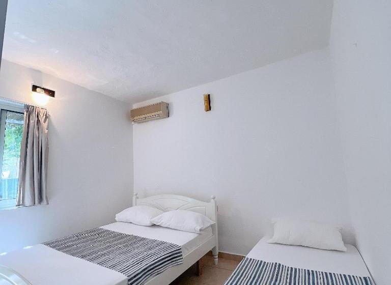 هتل Garden Villa Naza