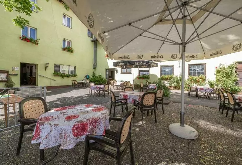 Hotelli Gasthaus Sponsel