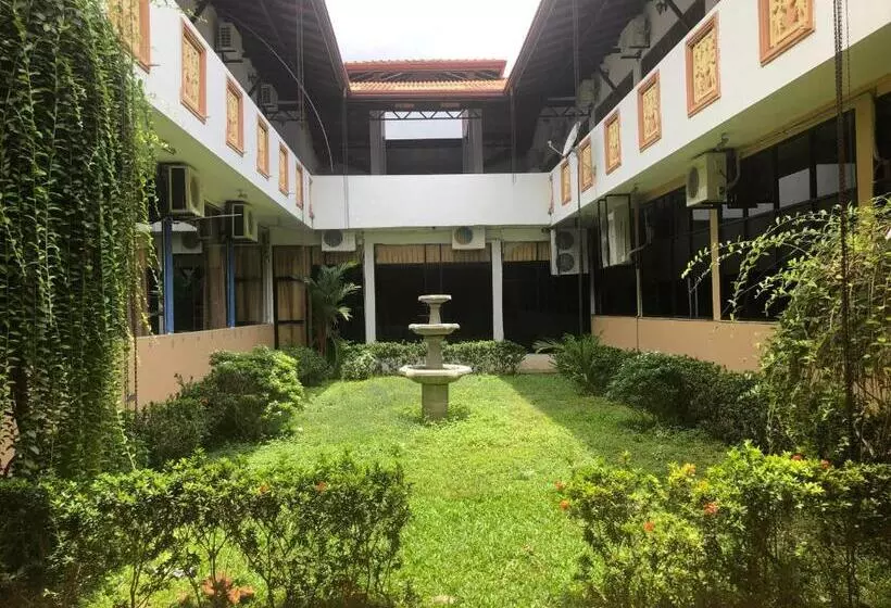 Hotelli Grand Camellia