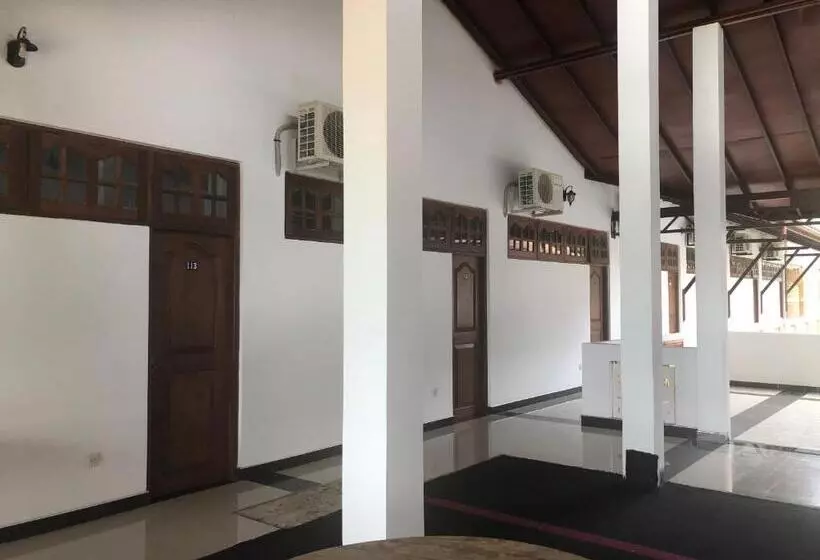 Hotelli Grand Camellia