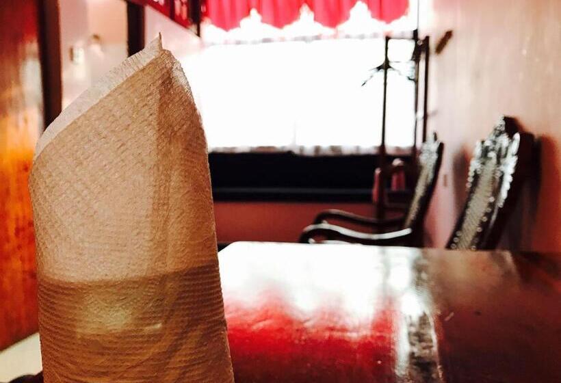 Отель Grand Camellia