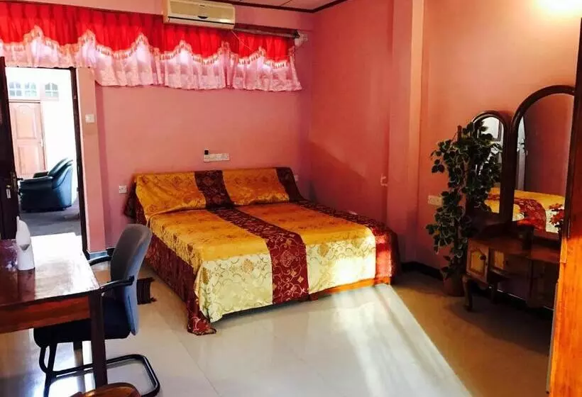 Hotelli Grand Camellia