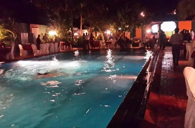 Hotelli Grand Camellia