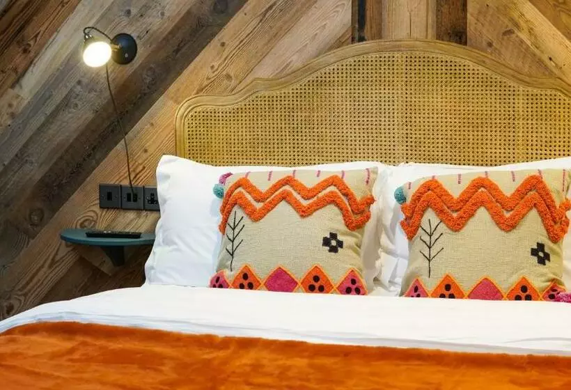 ホテル The Farm House