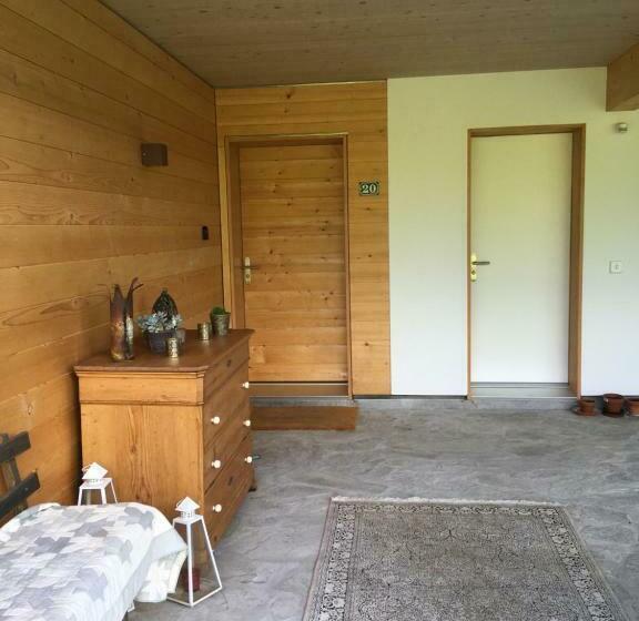 פנסיון A Côté