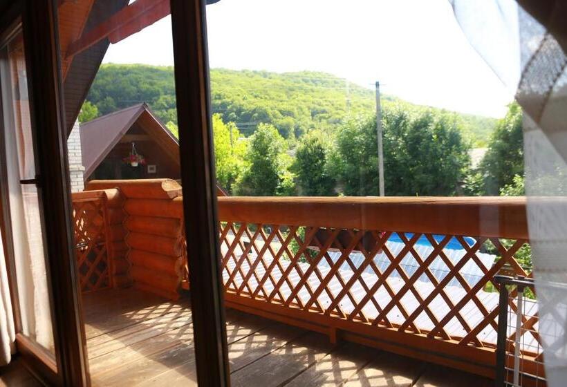 膳宿费 Family Green