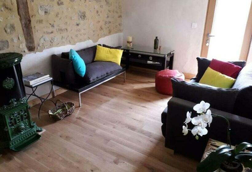 펜션 Le Perche Céronnais