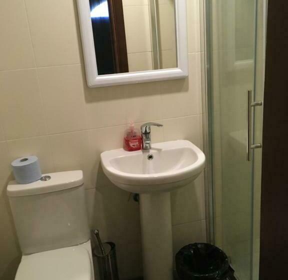 پانسیون Butts Inn Annex Dormitory Hostel