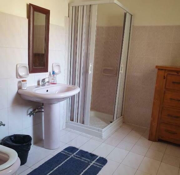 پانسیون Butts Inn Annex Dormitory Hostel