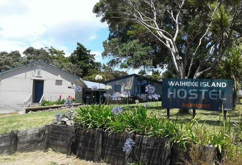 Waiheke Backpackers Hostel