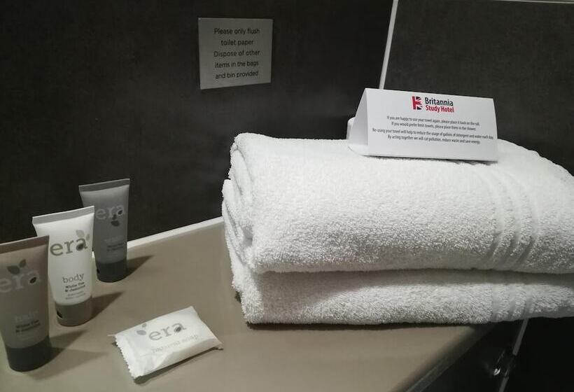 هتل Britannia Study