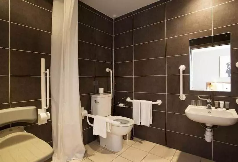 酒店 Britannia Study