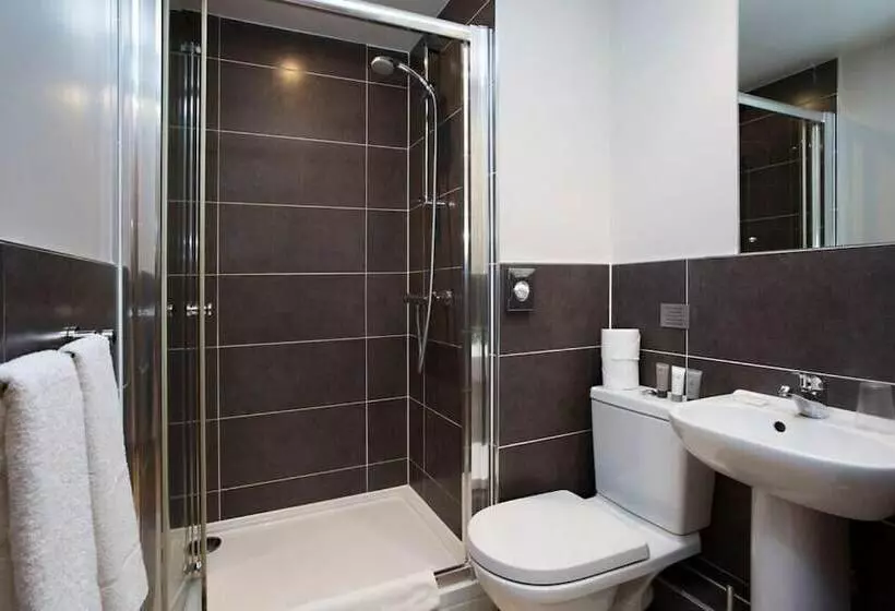 酒店 Britannia Study