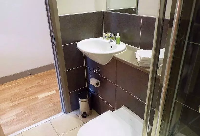 酒店 Britannia Study