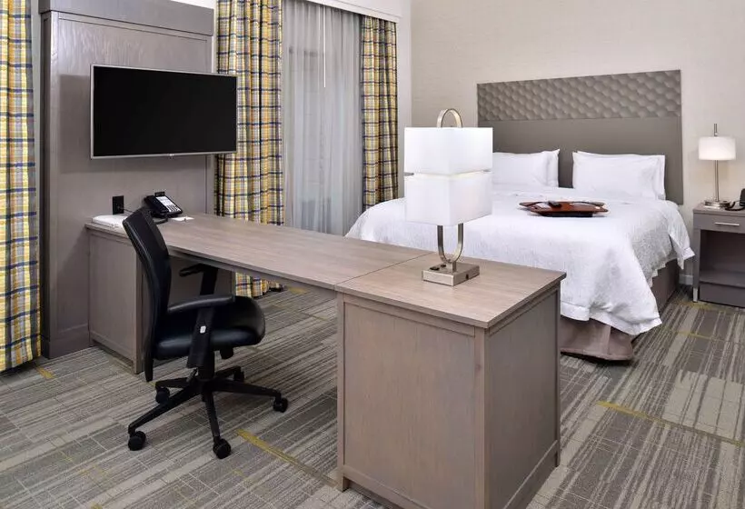 هتل Hampton Inn & Suites Shelby