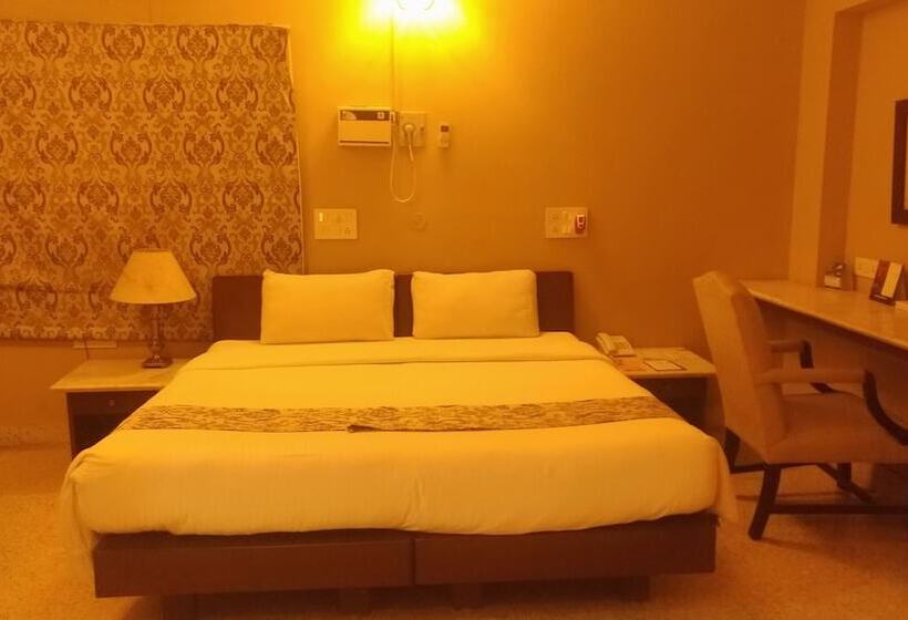 ホテル Hanu Reddy Residences Poes Garden