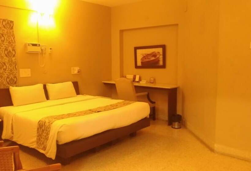 ホテル Hanu Reddy Residences Poes Garden