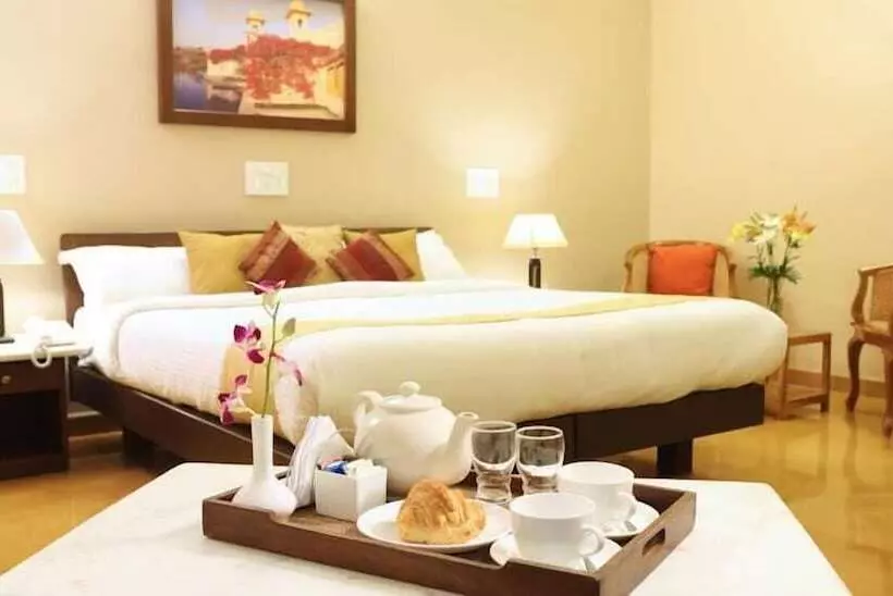 هتل Hanu Reddy Residences Poes Garden