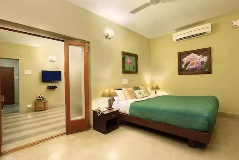 هتل Hanu Reddy Residences Poes Garden