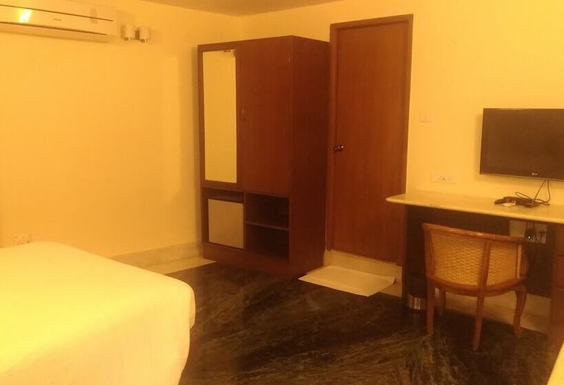 ホテル Hanu Reddy Residences Poes Garden