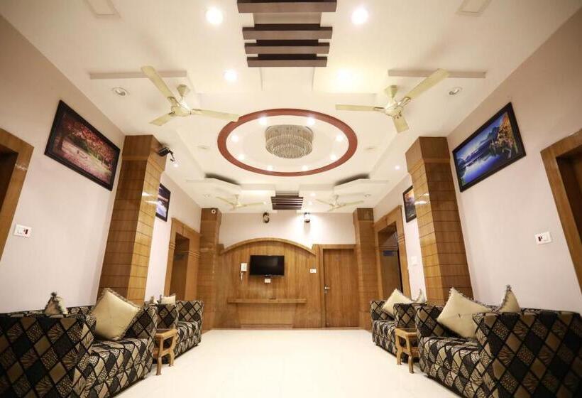 בית מלון כפרי Krishna Ji