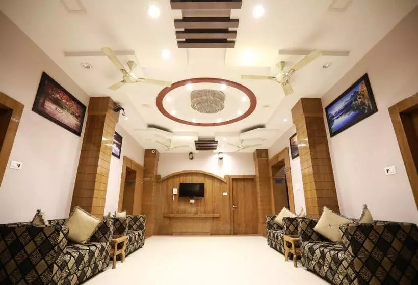 בית מלון כפרי Krishna Ji