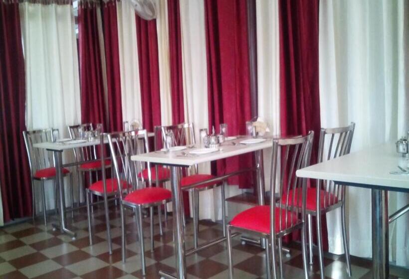 בית מלון כפרי Krishna Ji