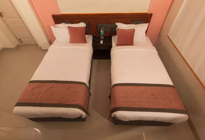 Hotell Oyo Rooms Omr Thuraipakkam