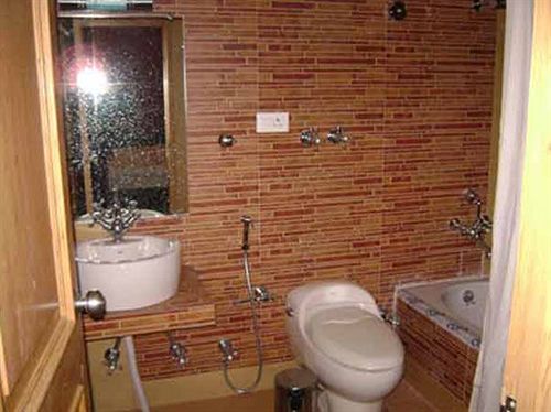 Hotelli Pine Spring Pahalgam