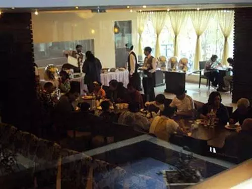 호텔 Pine Spring Pahalgam