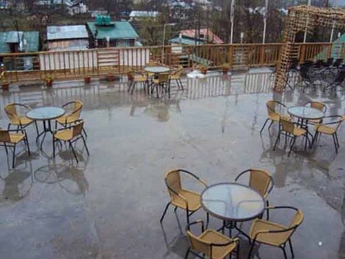 Hotelli Pine Spring Pahalgam