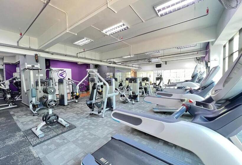 בית מלון כפרי Qliq Damansara